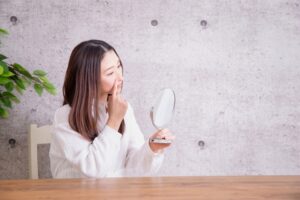 鼻に悩みがある女性